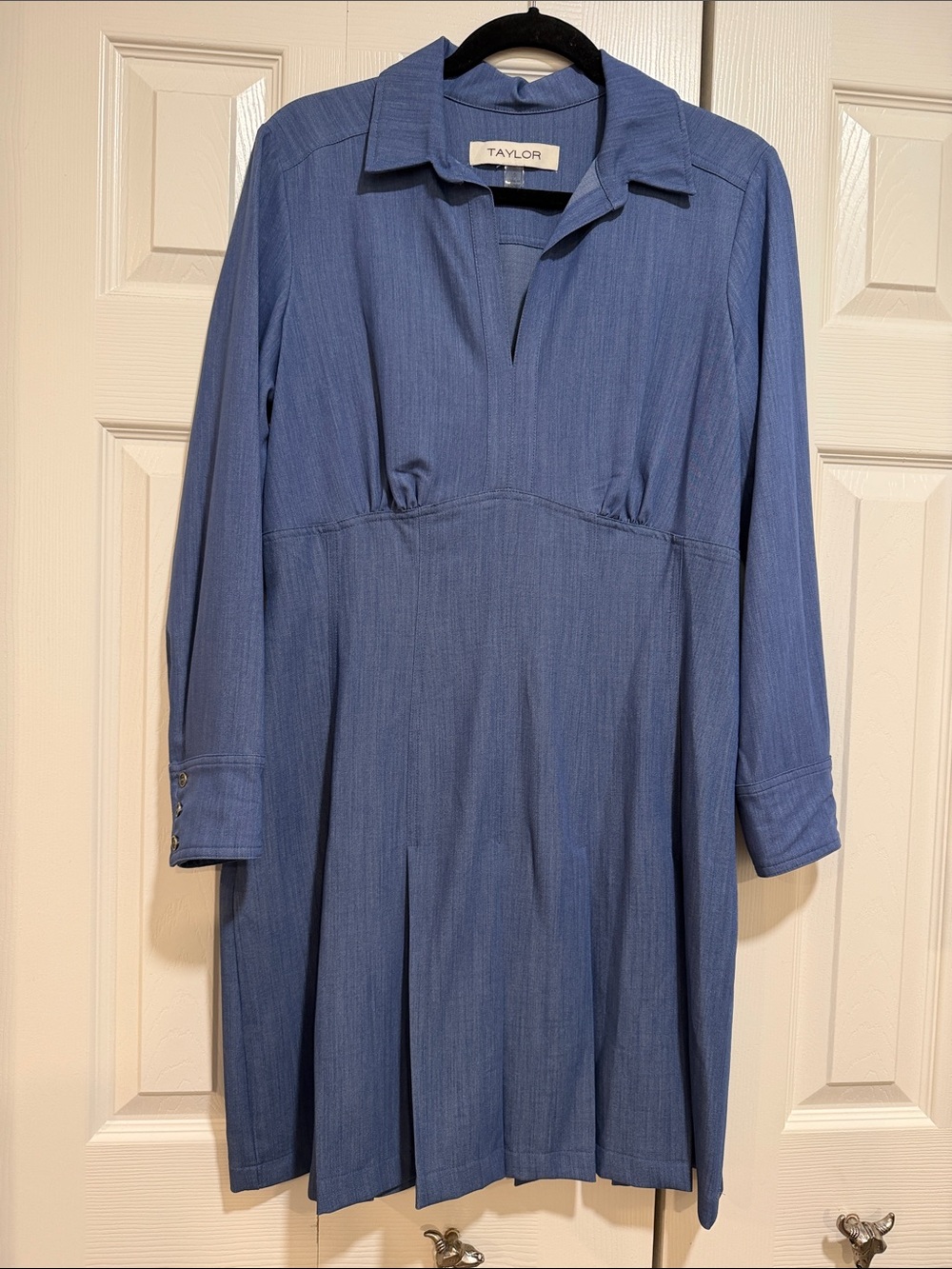 Taylor Classic Denim-Blue Collared Long-Sleeve Dress